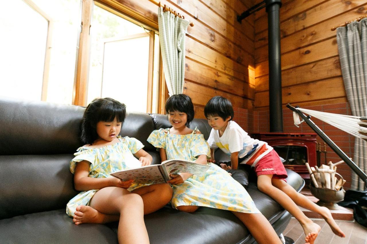 ログハウスせせらぎ Tsuru Dış mekan fotoğraf